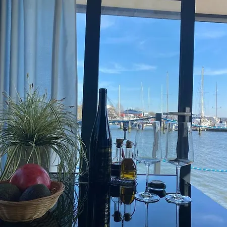 Hausboot Ostsee Meeresbriese Lübeck